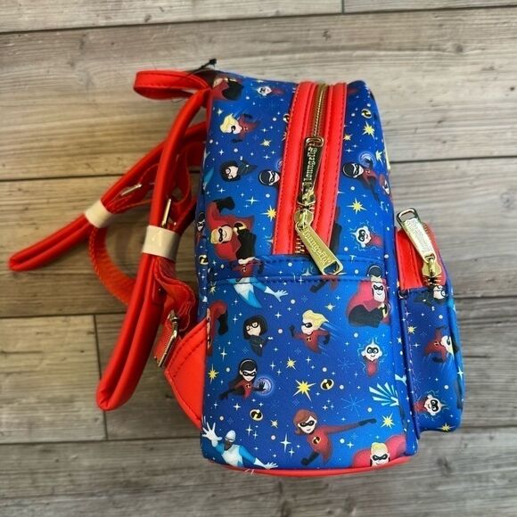NWT Loungefly | Disney / Pixar The Incredibles Loungefly Mini Backpack - Picture 7 of 10